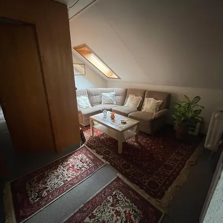 Monteur-wohnung Schlosspark Mit 2 Schlafzimmer Und 2 Baeder Holzminden