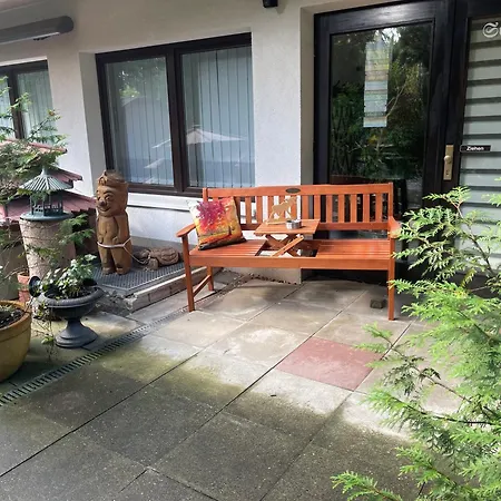 Monteur-wohnung Schlosspark Mit 2 Schlafzimmer Und 2 Baeder