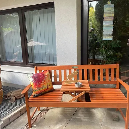 Monteur-wohnung Schlosspark Mit 2 Schlafzimmer Und 2 Baeder *